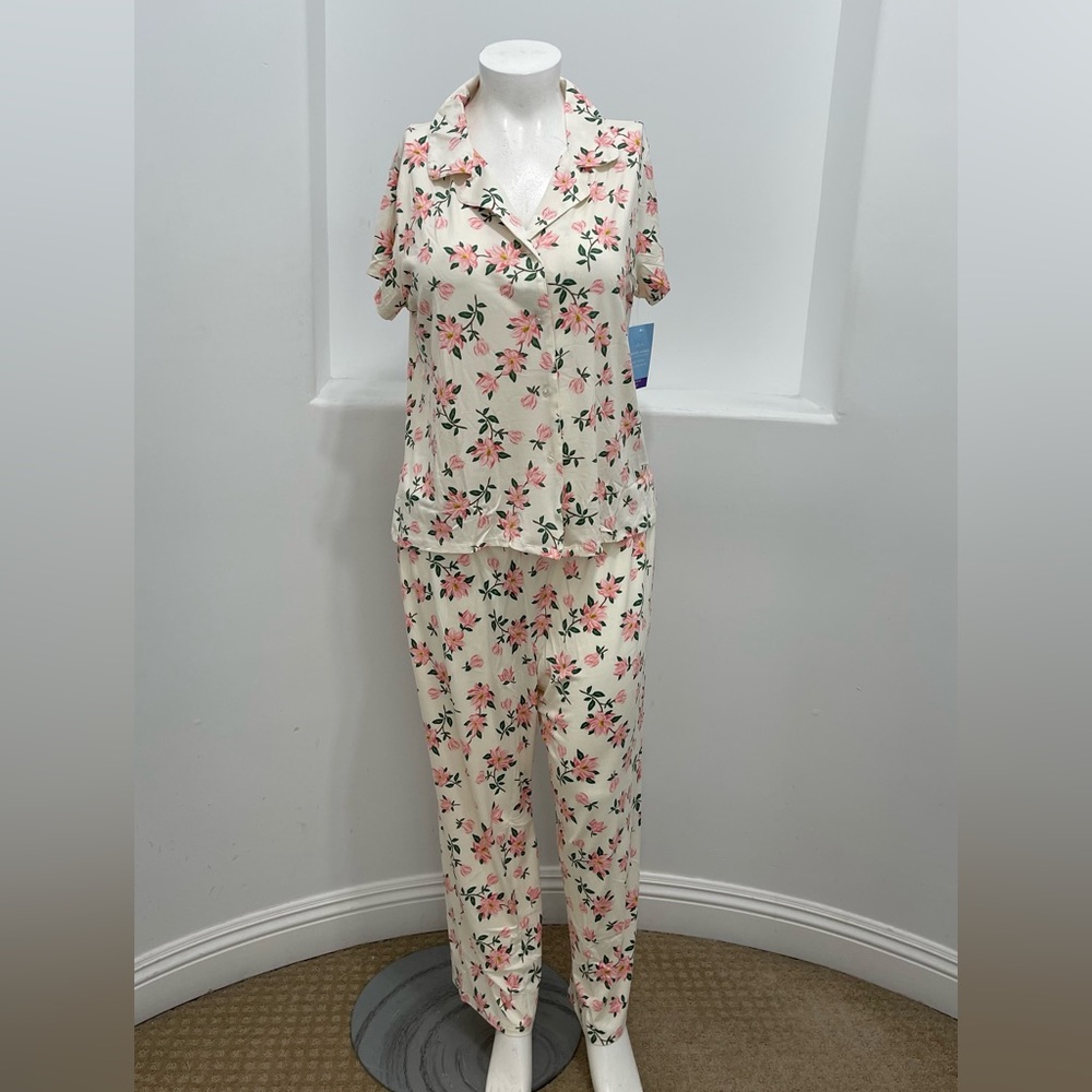 Draper James Cream Floral Pajama Set with Pink and Green Print - Picture 3 of 12
